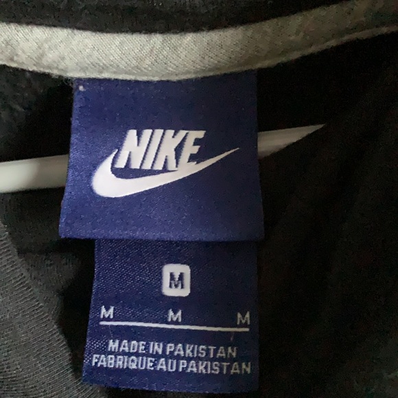 Black turtleneck Nike sweatshirt - Picture 3 of 6